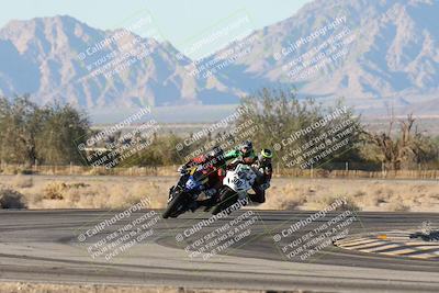 media/Dec-07-2025-CVMA (Sun) [[3e7d2de5dc]]/Race 18-Formula Twins-Formula 40 UL/